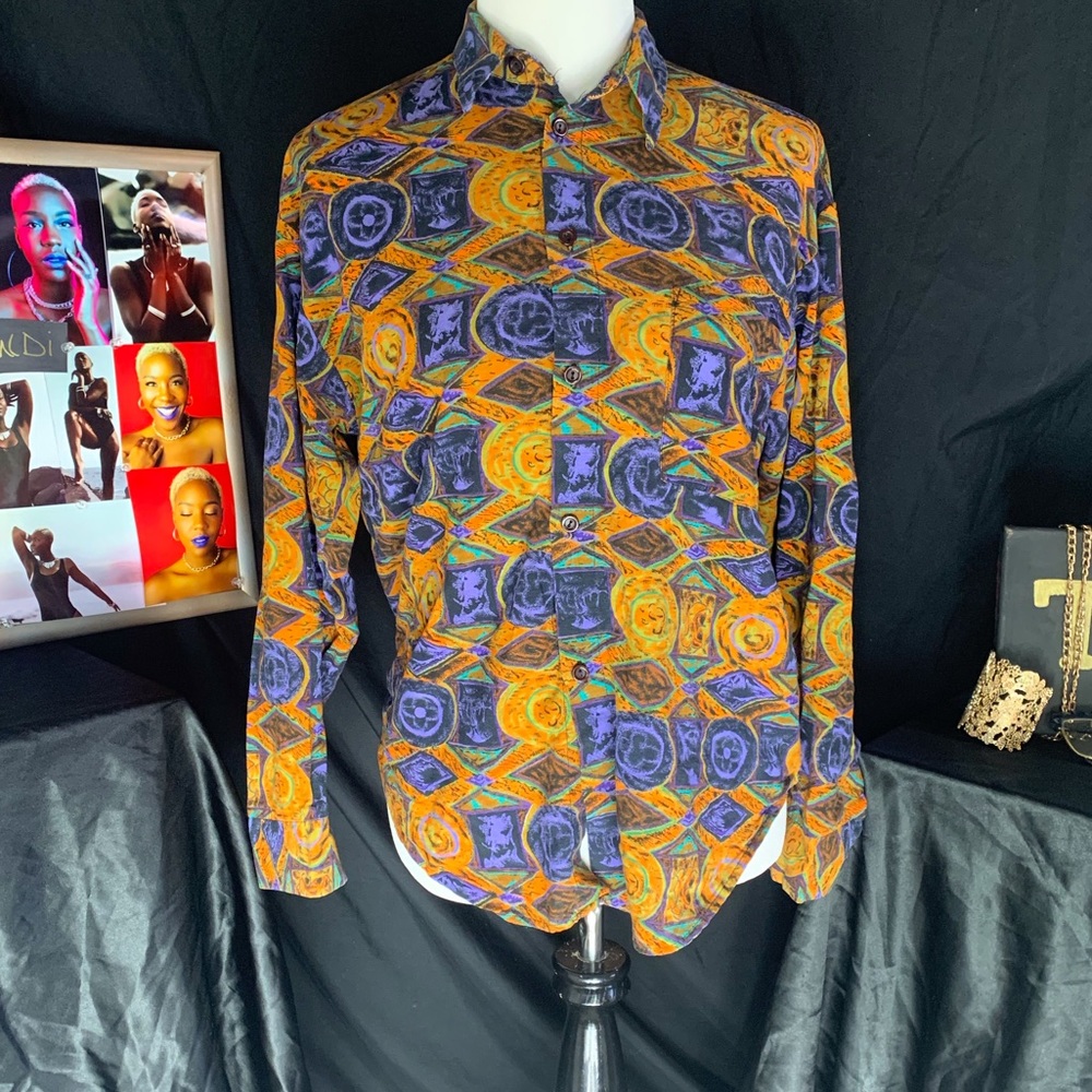 ✨3 for $35✨  Vintage Tondara Button down shirt
